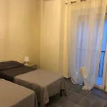 Casa Renzo Guest house *