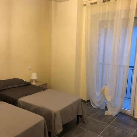 Casa Renzo Guest house *